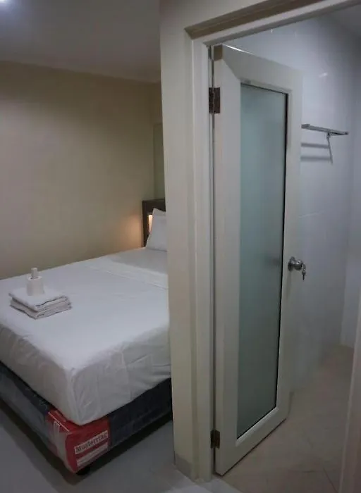 Hotel Ethan Cilincing-1